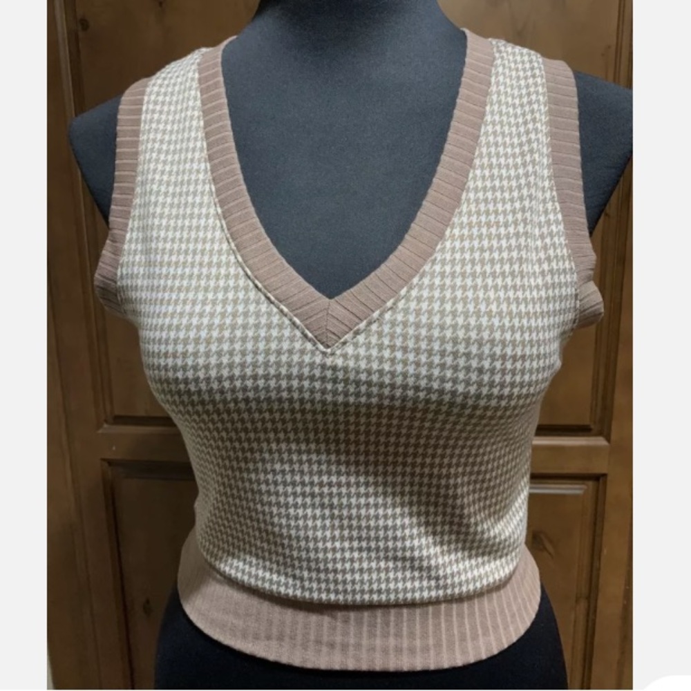 Tan White Checkered Vest Juniors Size XL by Mixed Threads Sleeveless